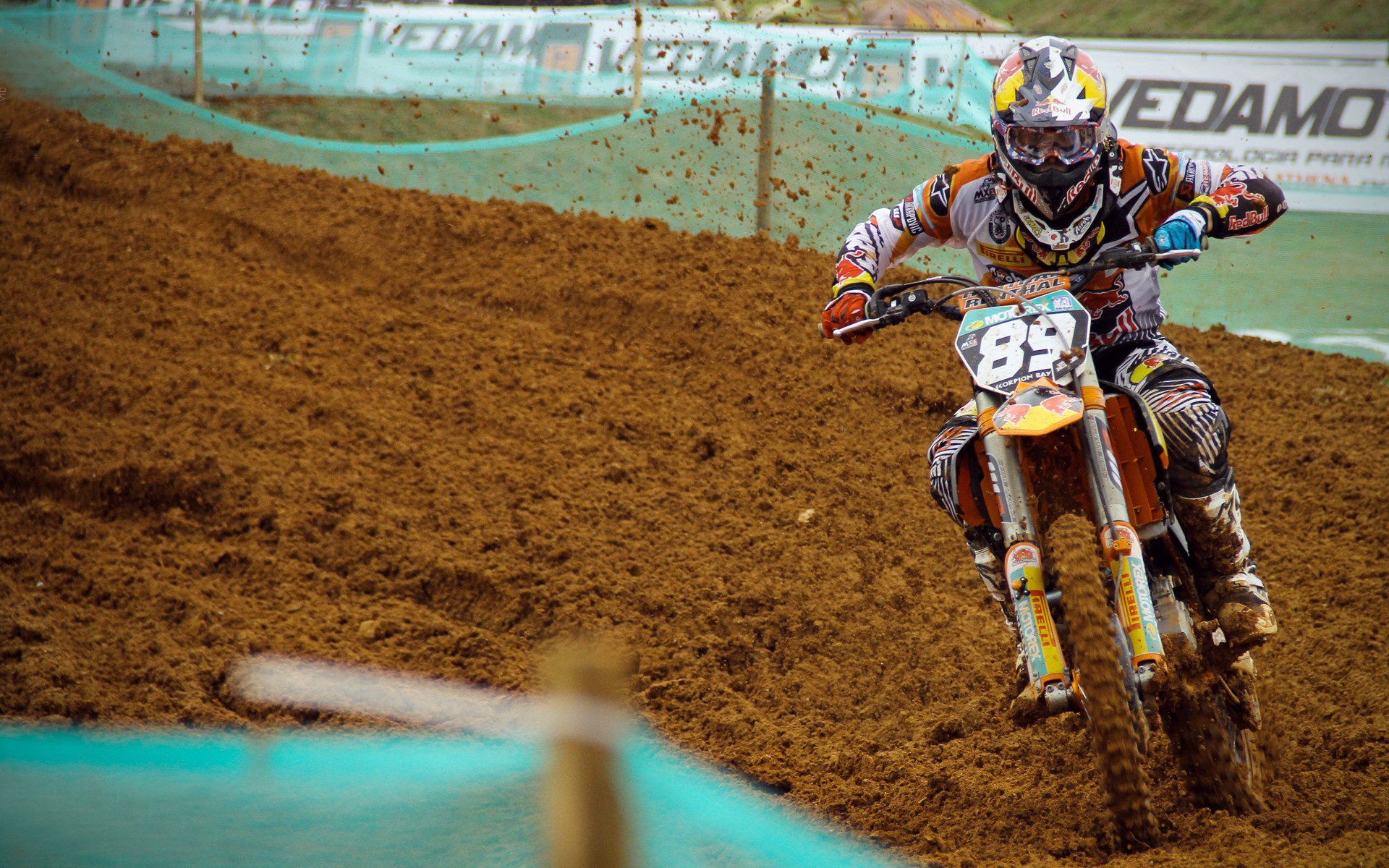 唯一性之战，秘鲁一波带走荷兰，若日尼奥在排名争夺中接管比赛